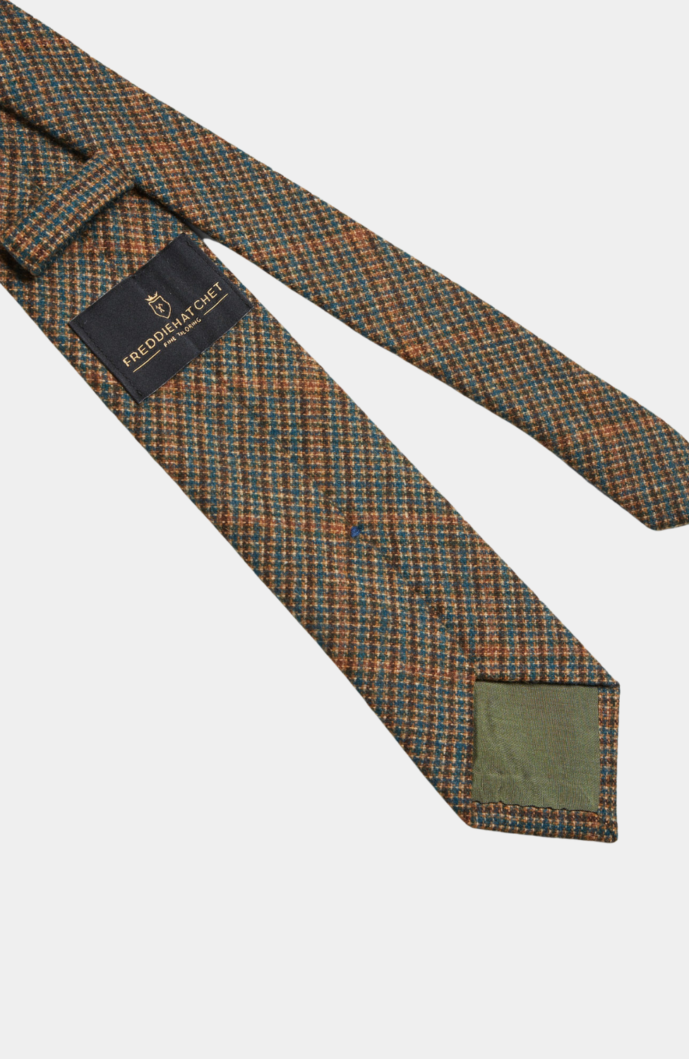 ISLE OF RUM TIE