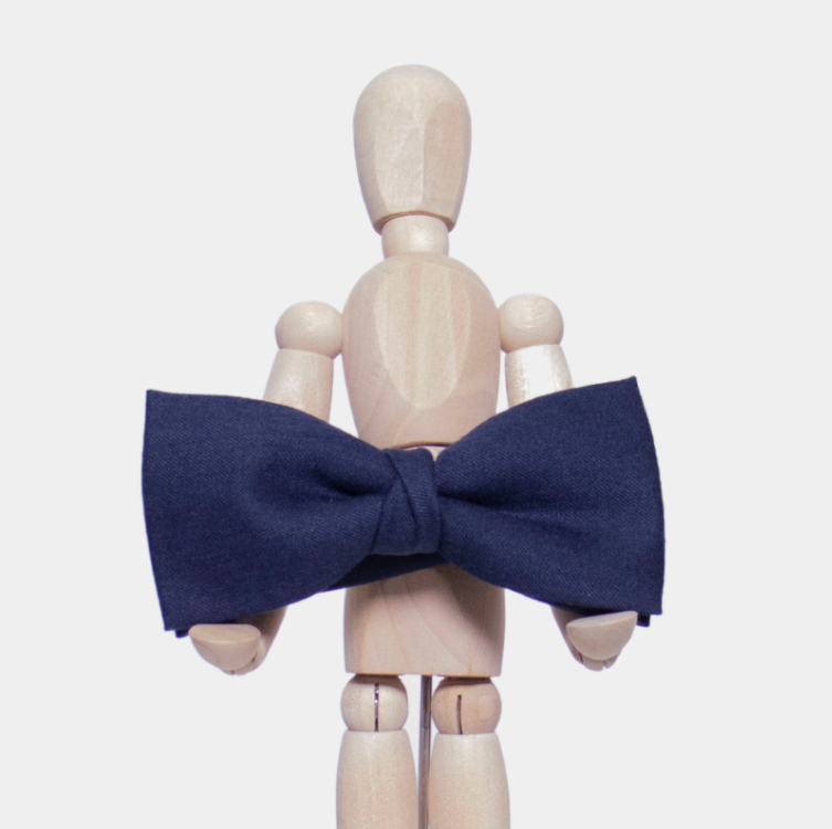 HEBRIDES BOW TIE - HIRE: £10.00